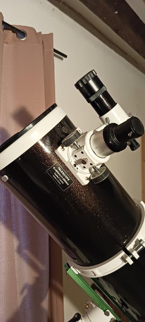 Télescope newton 200/1000 skywatcher
