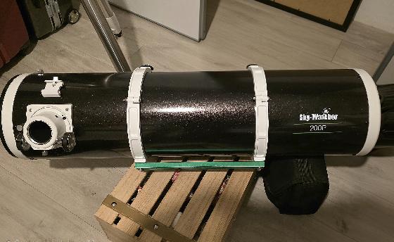 Telescope sky watcher 200/1000 NEQ5 motorisé