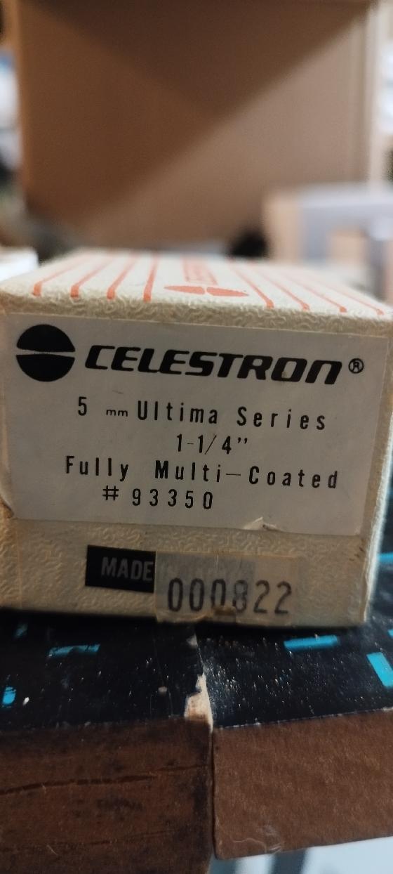 oculaire Celestron Ultima 5 mm – 1,25" – Made in Japan – état neuf + boîte