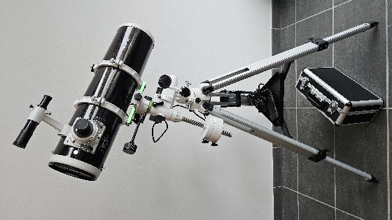 Télescope Sky-Watcher 150-750 sur monture EQ3-2 motorisée
