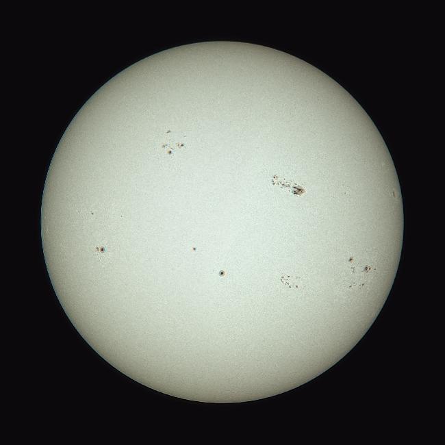Soleil en lumière blanche