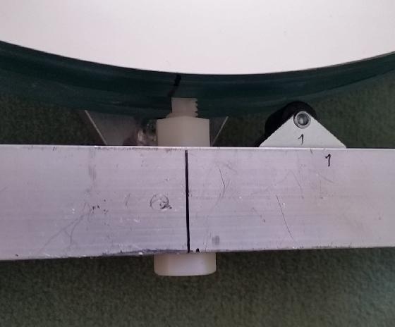 VIS MAINTIEN VERTICAL DANS MIROIR