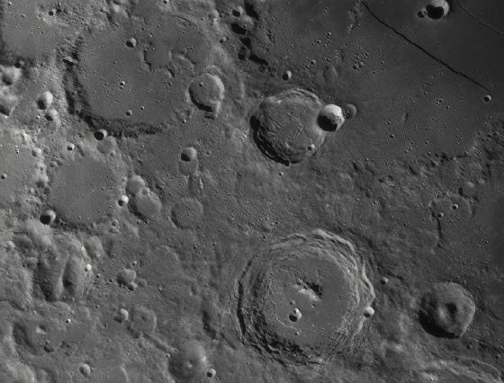 Arzachel Thébit Purbach et le mur droit