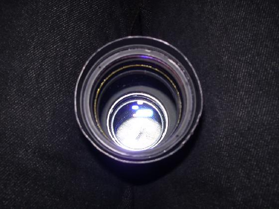 Objectif Pentacon 135mm f/2.8 _ vue frontale