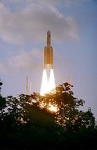 Ariane 5 ECA lance HOT BIRD™9 et W2M d'eutelsat