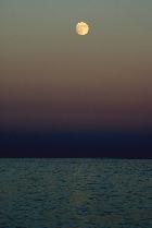 Lev&eacute;e de lune sur la mer