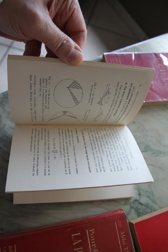 4 ouvrages de l'abbé Th Moreux astronomie/Philosophie