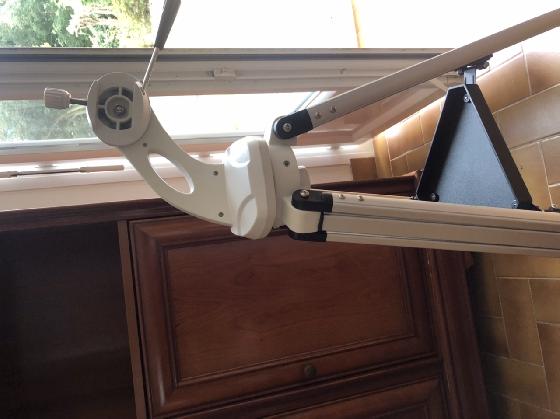 Vends bras de monture ( charge 4 kg) seul sans trépied