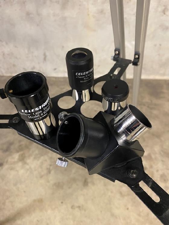 Lunette Celestron sur monture équatoriale EQ1