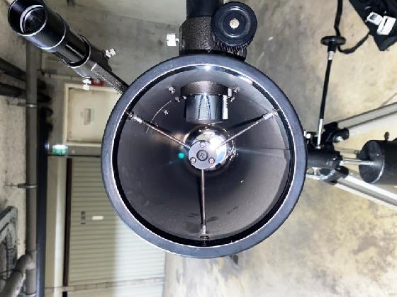 114/900 Perl Vixen et Monture Equatoriale