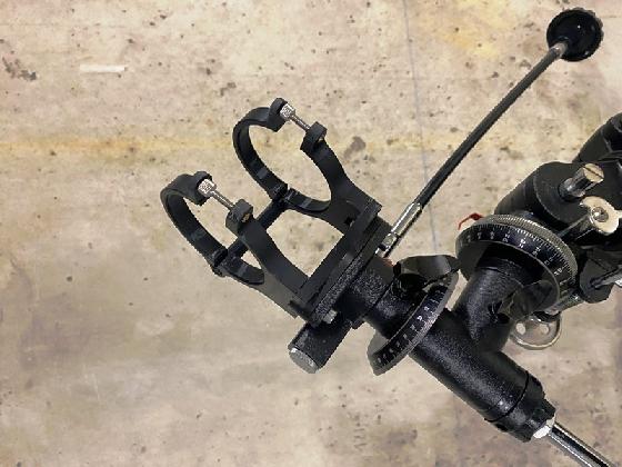 114/900 Perl Vixen et Monture Equatoriale