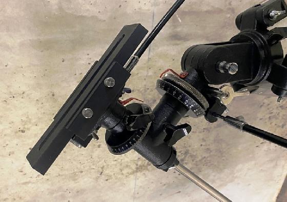 114/900 Perl Vixen et Monture Equatoriale