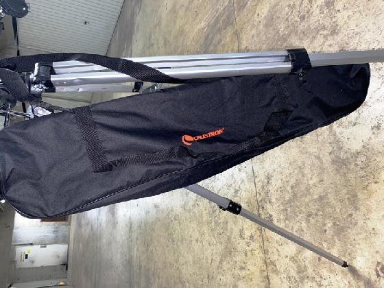 114/900 Perl Vixen et Monture Equatoriale