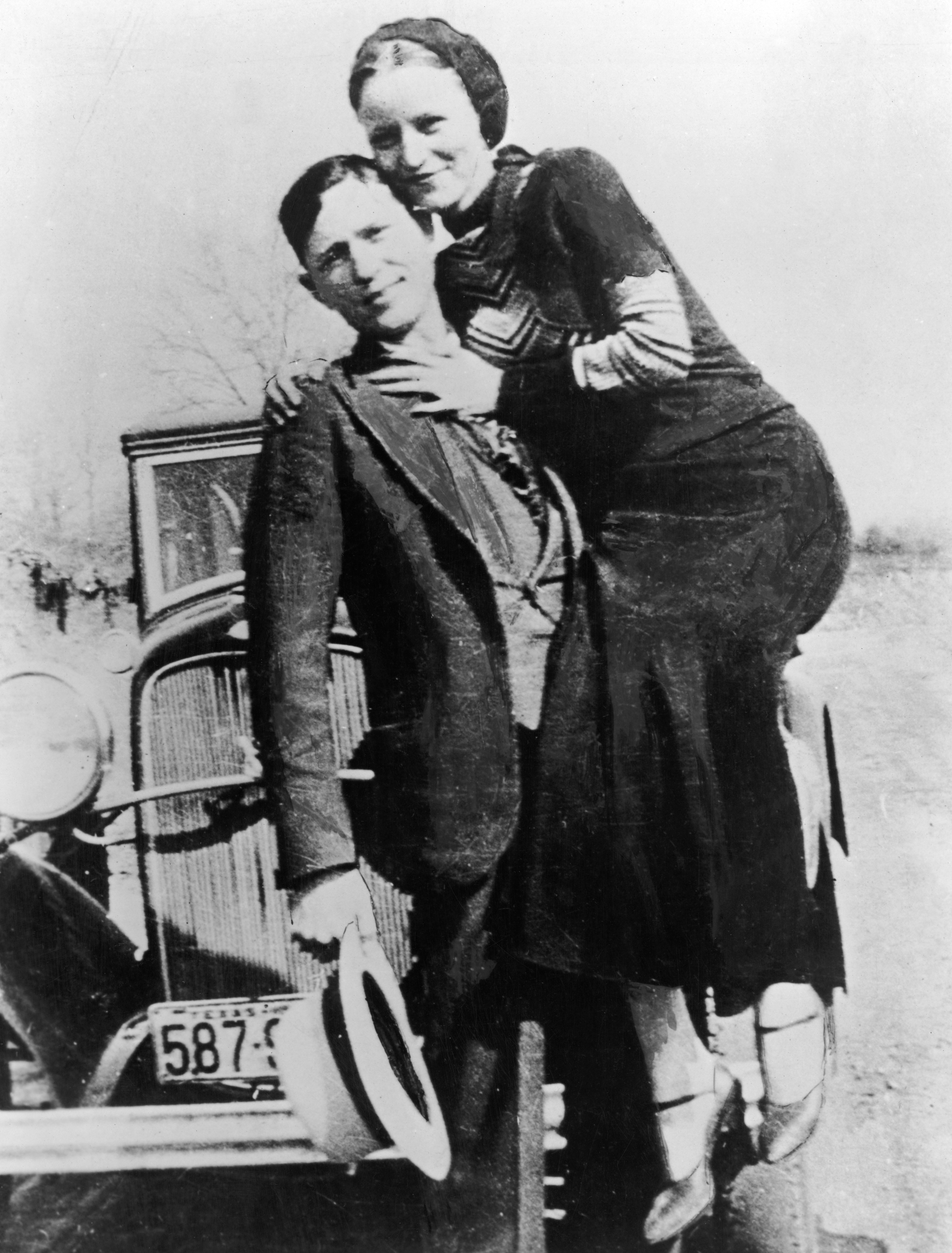 003-bonnie-and-clyde-theredlist.jpg