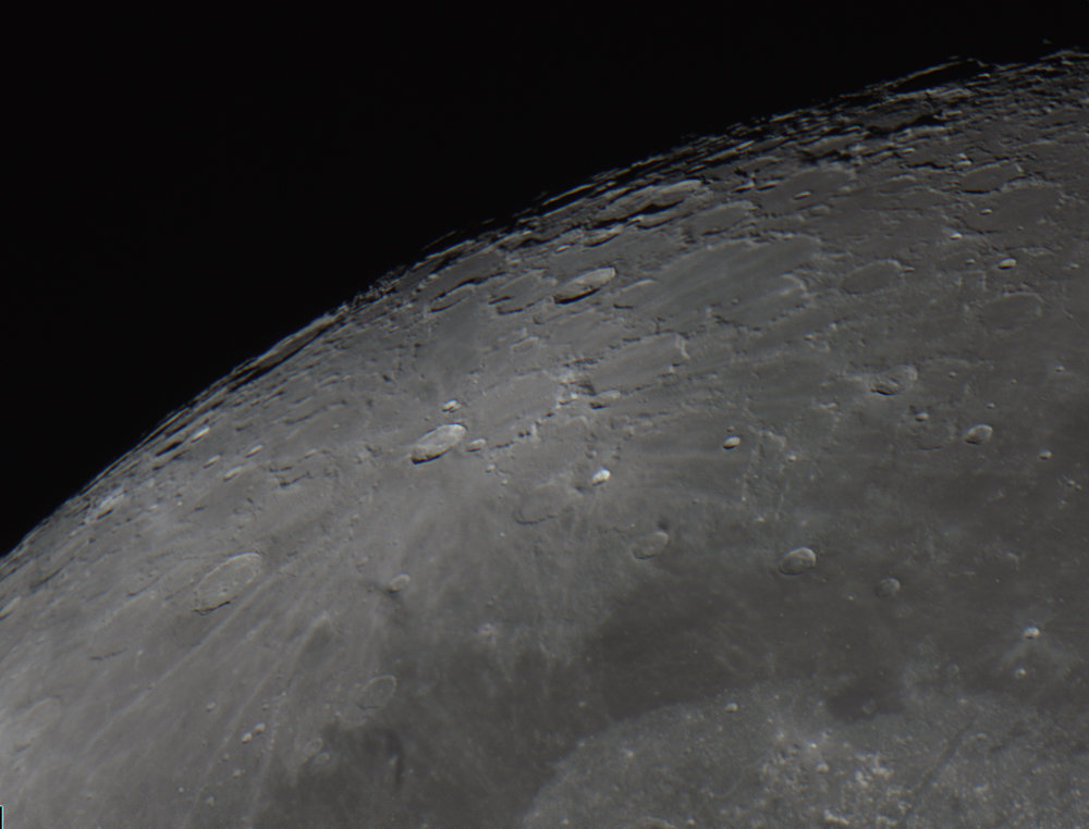 1538755325-lune0410du27.jpg