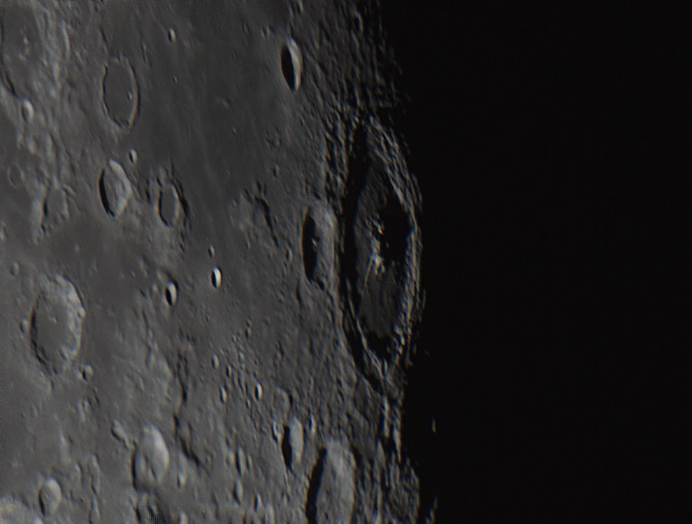 1538755334-lune0410du274.jpg