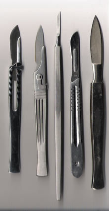220px-Various_scalpels.png