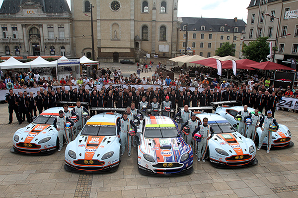 24-HEURES-DU-MANS-2013-Pesage-EN-GT-ASTON-MARTIN-aligne-cinq-bolides-Photo-Gilles-VITRY-autonewsinfo.com_.jpg