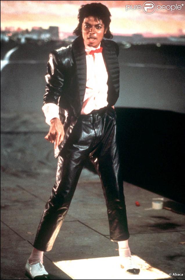260276-michael-jackson-lors-du-tournage-du-637x0-3.jpg