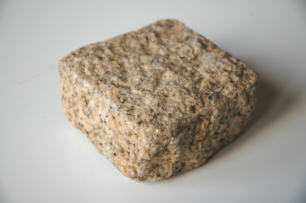 pave%20granit%20jaune%2010105.JPG