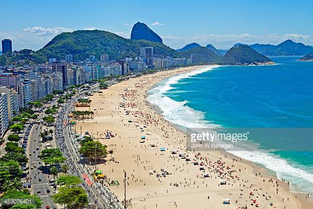 copacabana-beach-rio-de-janeiro-picture-id453076401?s=612x612