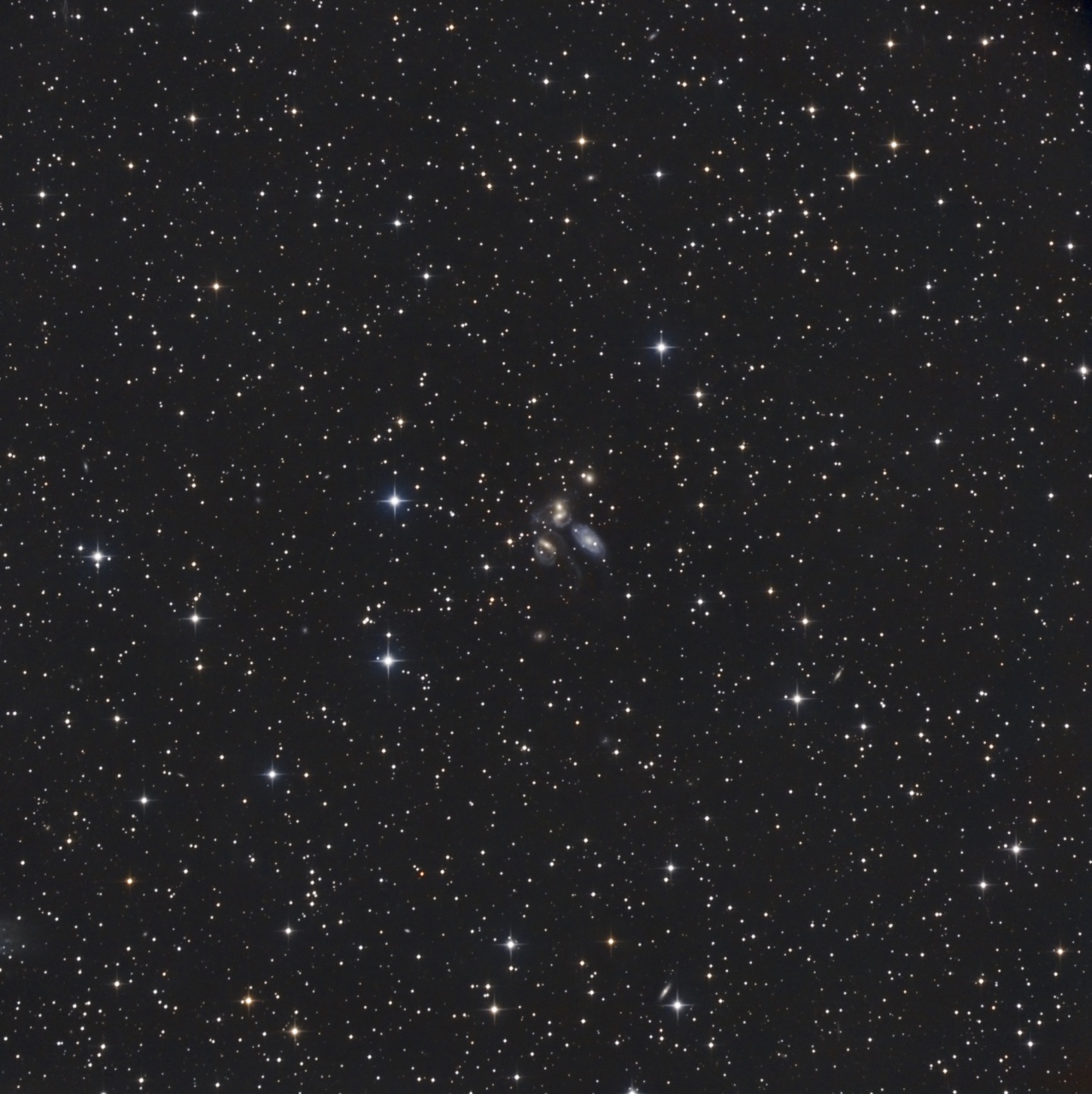 472105NGC7319LRVB.jpg