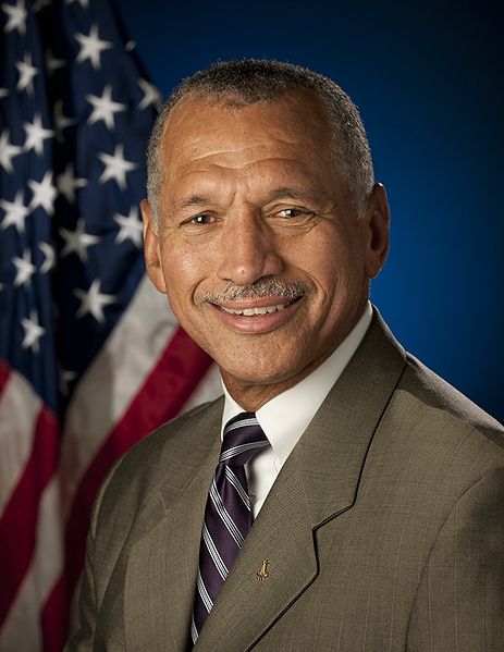 463px-Charles_F._Bolden%2C_Jr.jpg