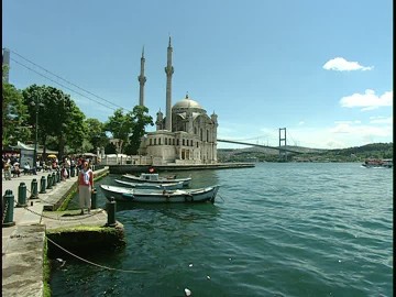 744227295-mosquee-d%27ortakoey-pont-du-bosfore-mer-de-marmara-fotografier.jpg