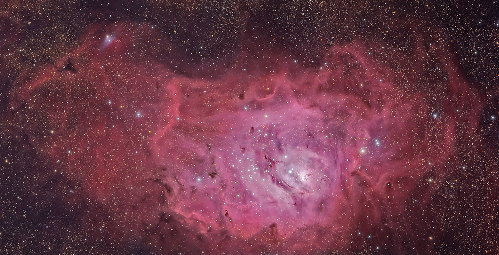 CROP%20LAGOON%20NEBULA-XL.jpg