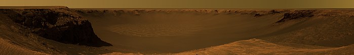 700px-Victoria_Crater%2C_Cape_Verde-Mars.jpg