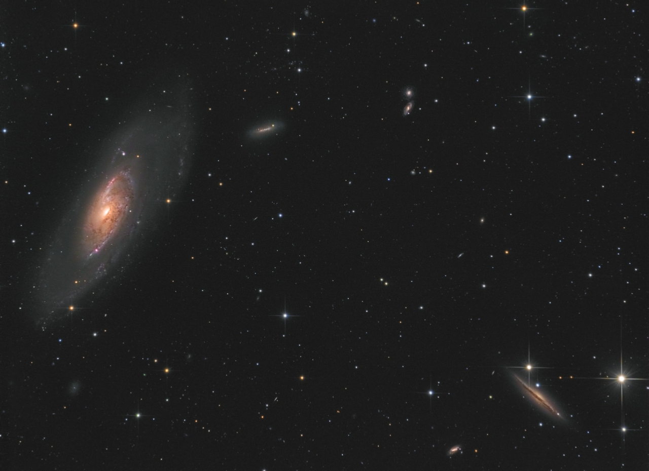M106%20L%2069x300s%20R4G5B7%20crop.jpg