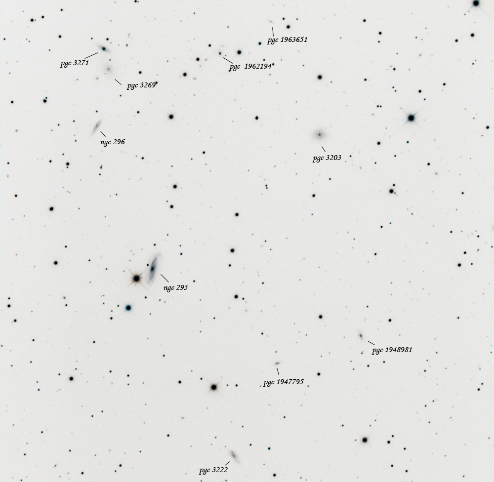 NGC%20295%20RC%20G2%204000%20reduite%20inverse%20octobre%202016.jpg