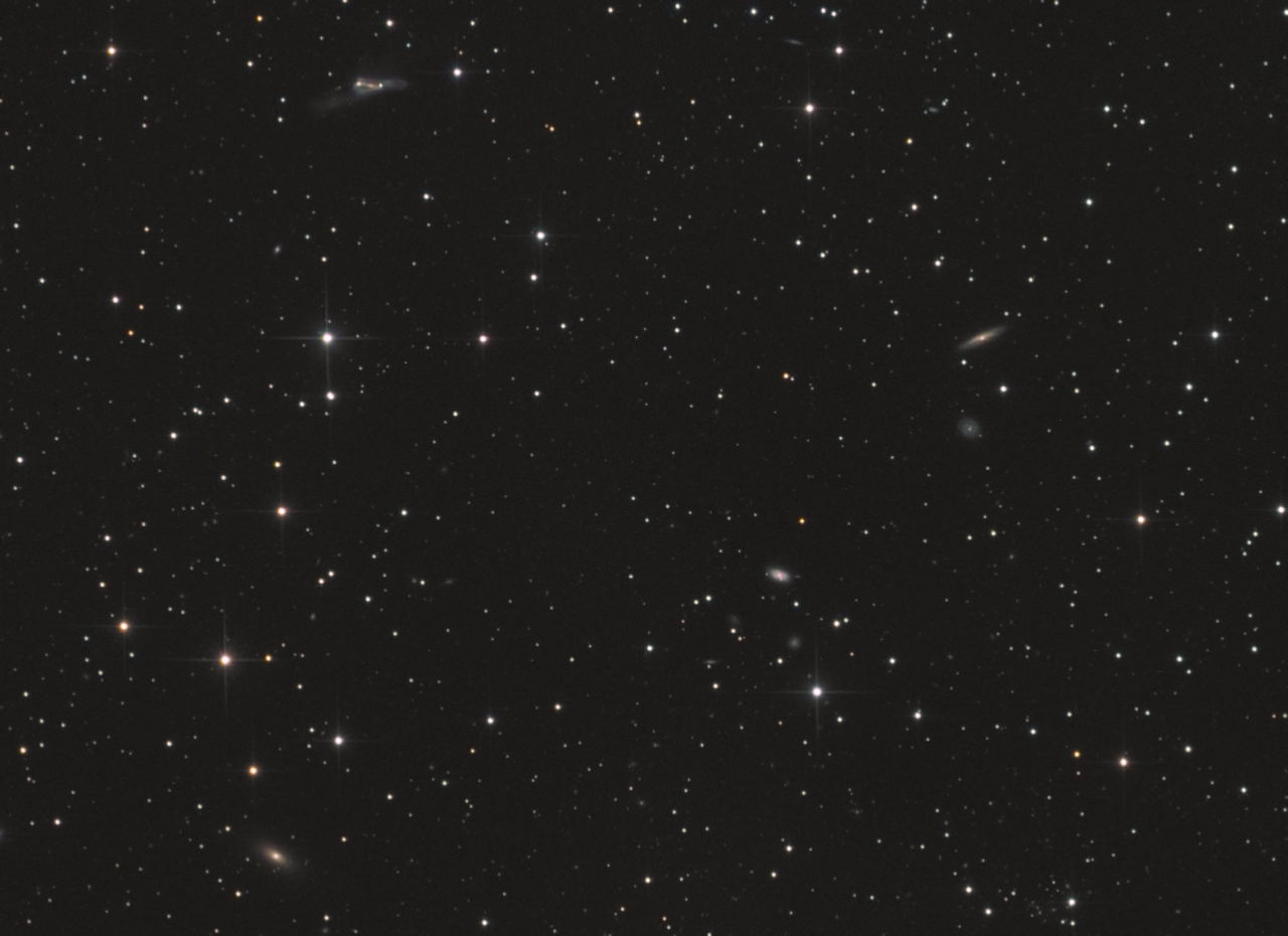 NGC218%203h00(18x600s)R4G5B6-300scrop.jpg