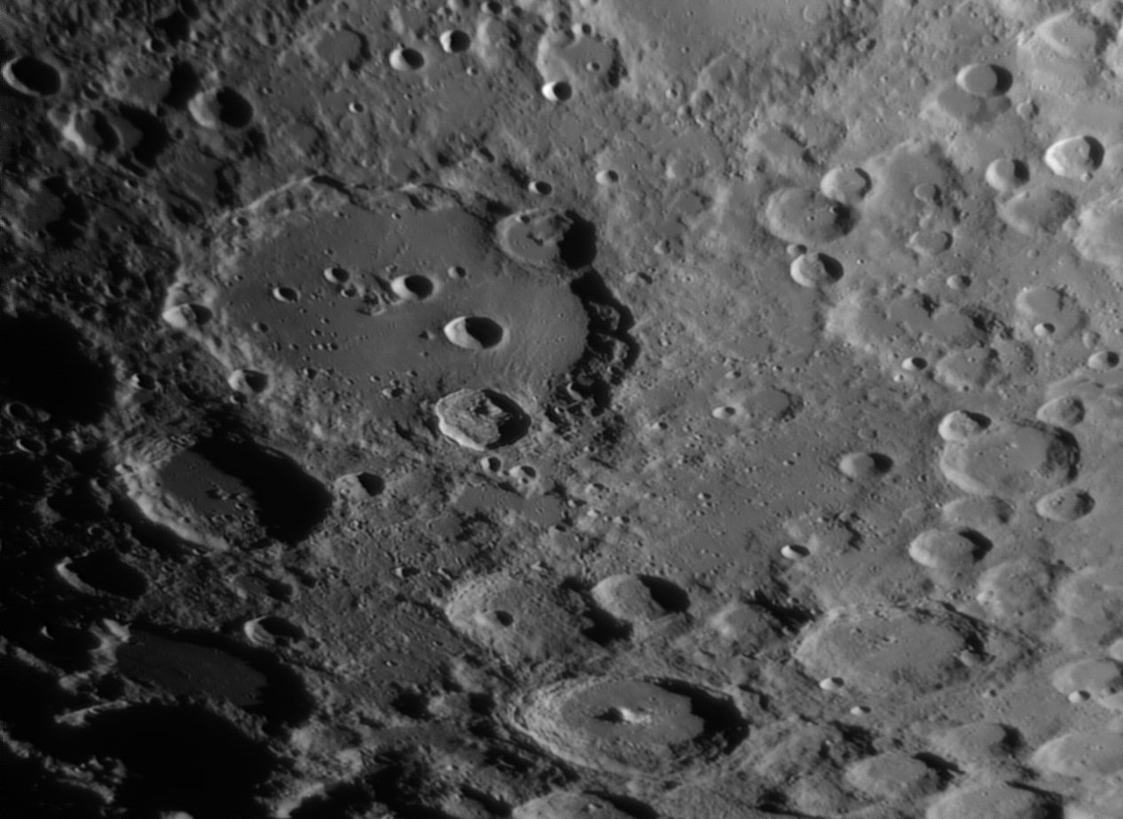 20081207_Lune_barl2_00029%20clavius.jpg