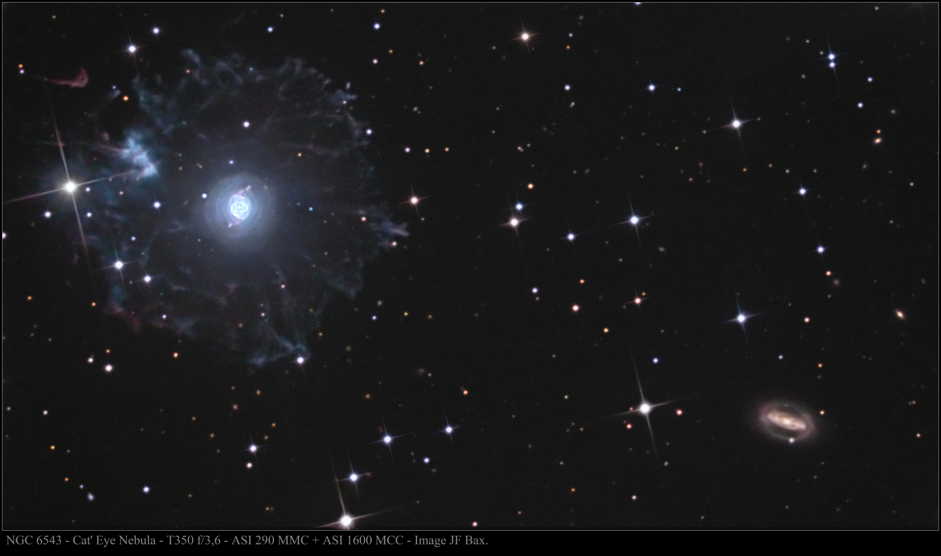 602972NGC6543totalefinalcadre3.jpg