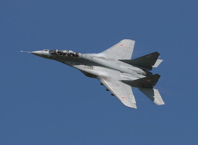 640px-HuAF_MIG29UB.jpg