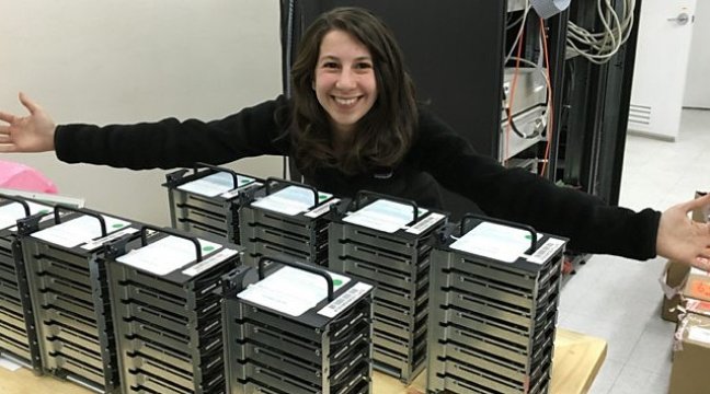 Résultat de recherche d'images pour "event horizon disques"