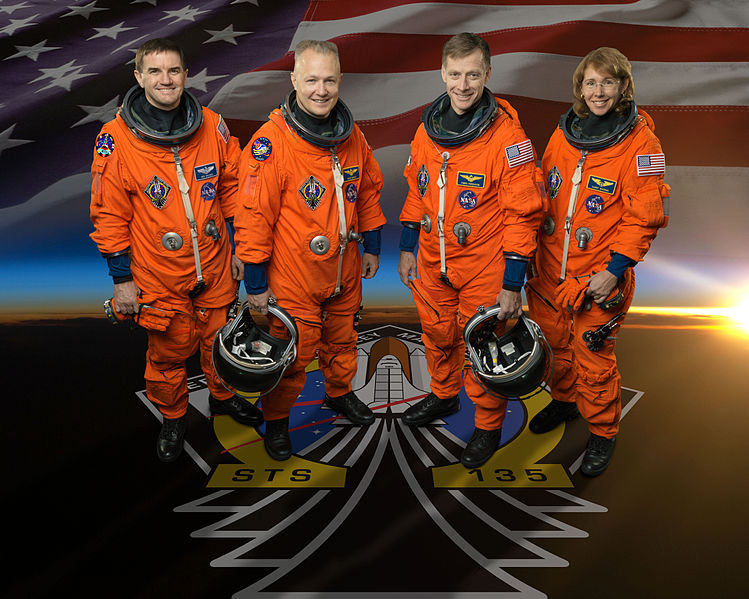 749px-STS-135_Official_Crew_Photo.jpg