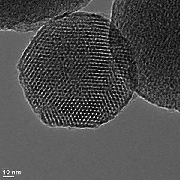 Les nanoparticules mÃ©soporeuses de silice pourraient bientÃ´t Ãªtre utilisÃ©es pour dÃ©livrer les drogues anticancÃ©reuses aux cellules tumorales. CrÃ©dits DR.