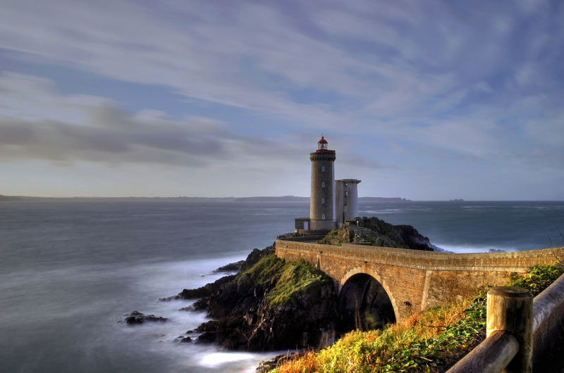 800px-Phare_du_Minou_02.jpg