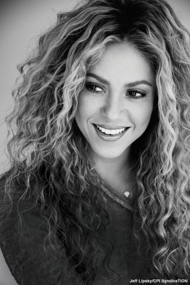 9653d9e549b71c7affe8e7b7bccf571f--shakira-photos-shakira-.jpg