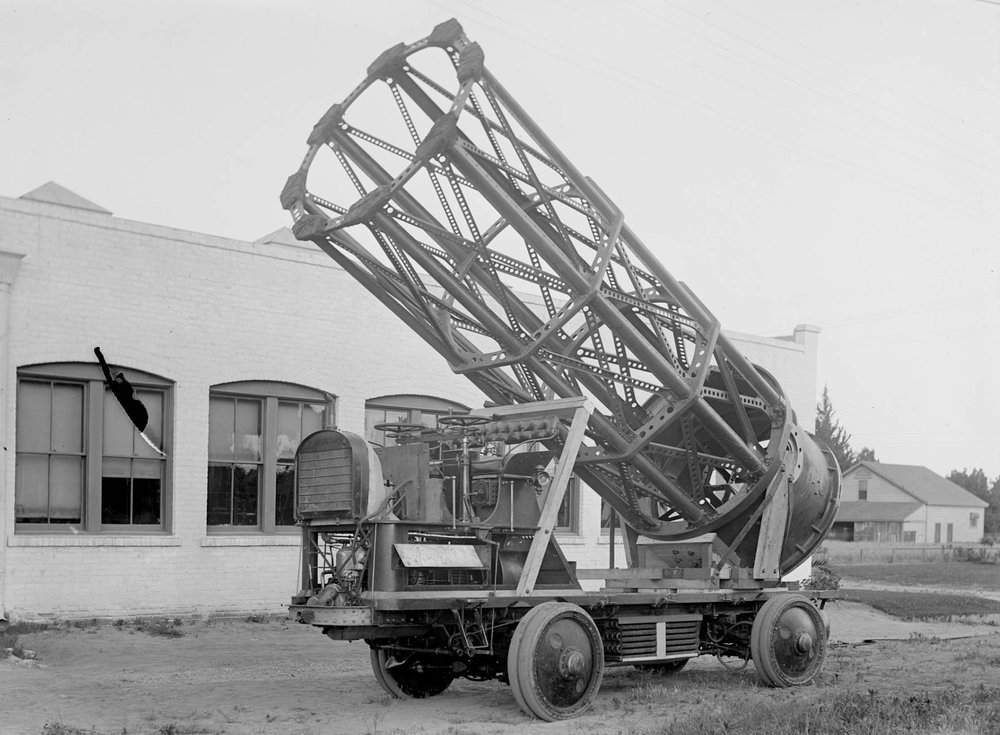 Assembled_60inch_telescope_tube_on_truck