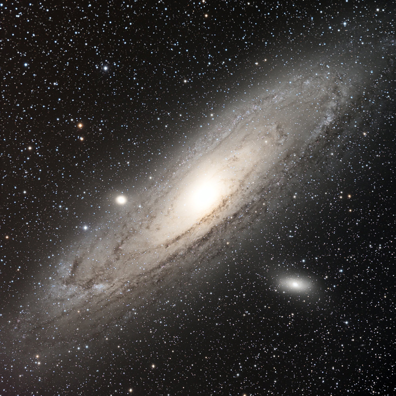 CCD-M31e.jpg