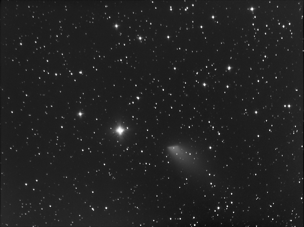 Comete-hergenrother-168p-BERNIER-FRANCOIS-06-11-2012-FULL-19h21tu--21h43tu-stars-aligned.jpg