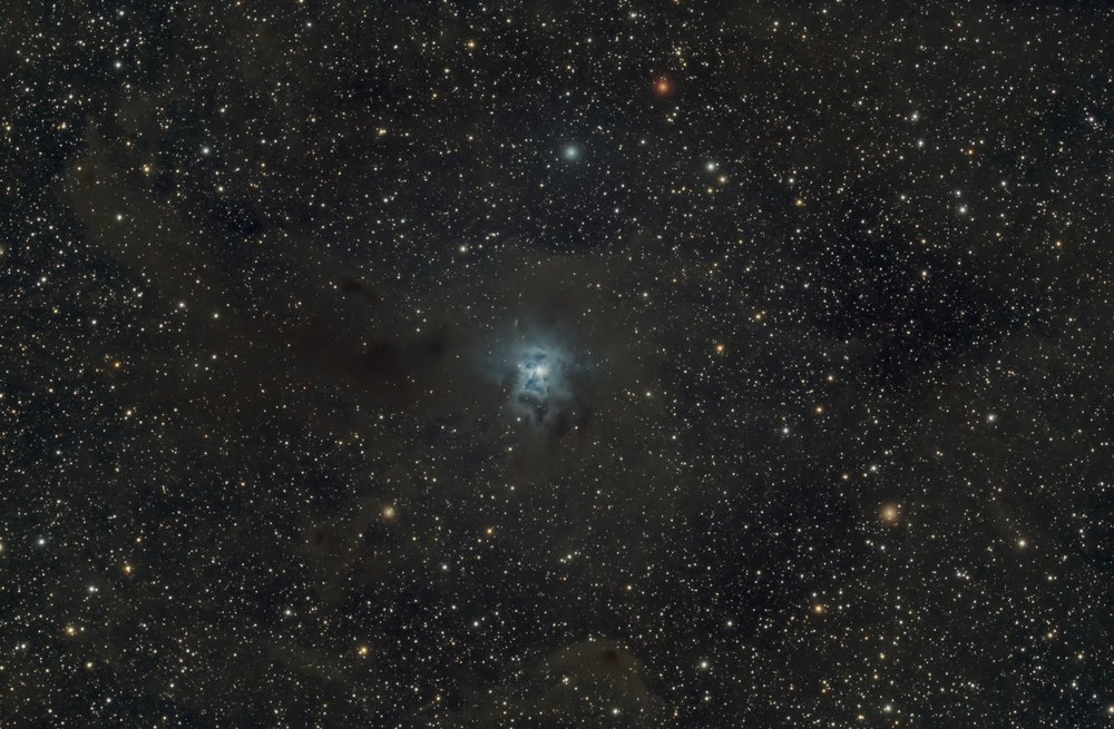 NGC 7023 Iris Nebula embedded in interstellar Dust,                                  Stephan Linhart