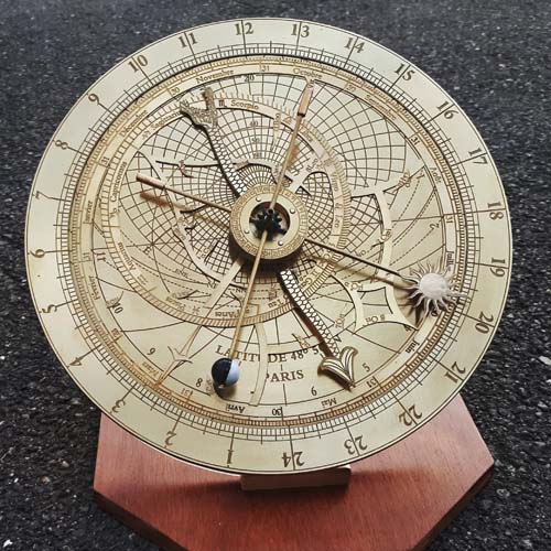 I_horloge-astrolabe-02.jpg