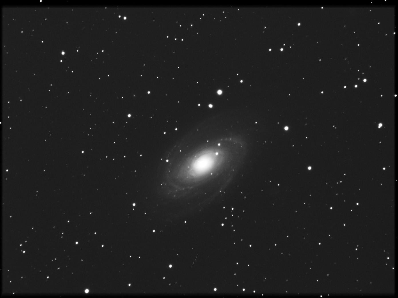 LUMINANCE-M81.jpg