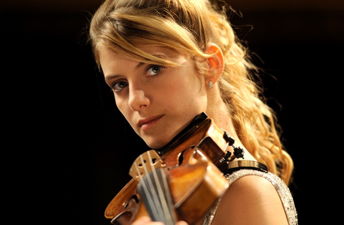 Le-Concert-TF1-Melanie-Laurent-en-virtuose-du-violon_news_full.jpg