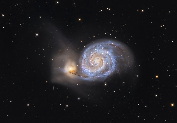 M51-15-HRS-sRGB-CROP-M.jpg