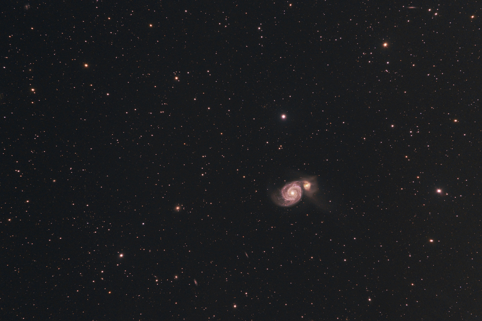 M51-FSQ106-F8-149x30s-3200iso_t.jpg
